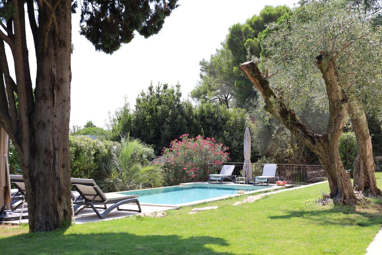 L'Elegante Bastide En Pierre Avec Vue Sur Le Vieux Village De Μουζέν Εξωτερικό φωτογραφία