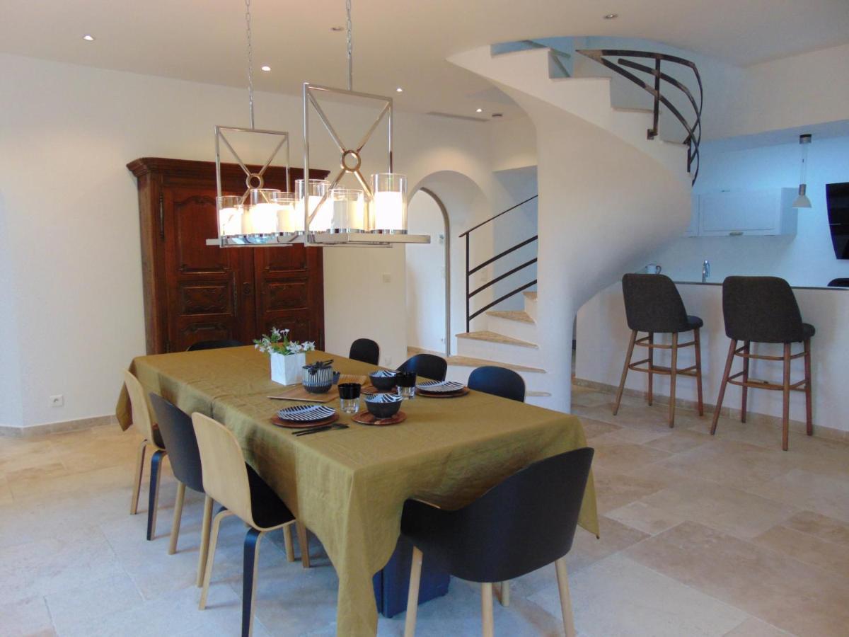 L'Elegante Bastide En Pierre Avec Vue Sur Le Vieux Village De Μουζέν Εξωτερικό φωτογραφία